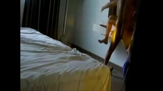 ���្រពន្ធរីករាយមិត្តភក្តិ