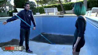 Emo teini vihreät hiukset syvä perseestä ja kumulat päällä kasvot